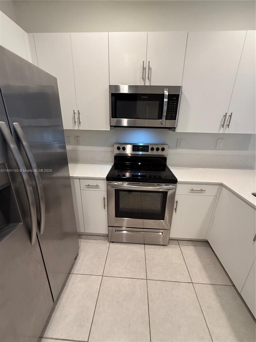 1021 Southeast 27th Street, Unit 1021 Homestead, FL 33035 - Photo 3 of 26