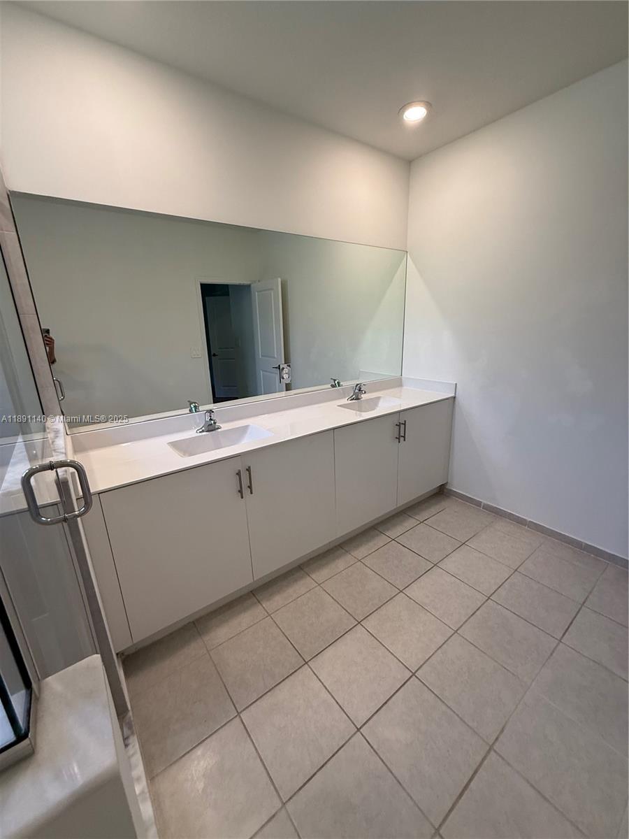 1021 Southeast 27th Street, Unit 1021 Homestead, FL 33035 - Photo 8 of 26