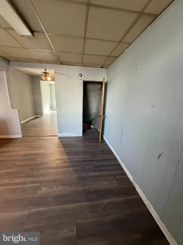 a view of empty room