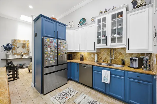 $648,800 | 2731 Parkview Drive South, Hallandale Beach, FL 33009