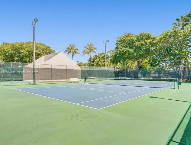 $648,800 | 2731 Parkview Drive South, Hallandale Beach, FL 33009