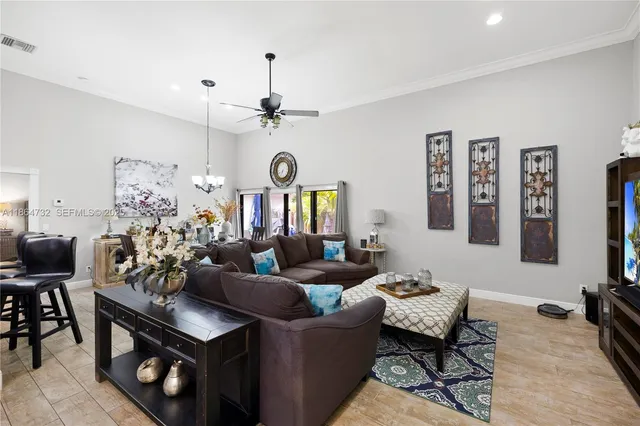 $648,800 | 2731 Parkview Drive South, Hallandale Beach, FL 33009