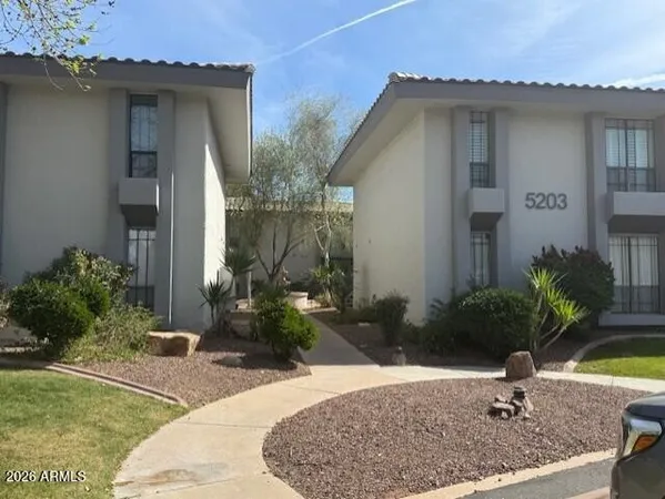 $1,575 | 5203 North 24th Street, Unit 102, Phoenix, AZ 85016