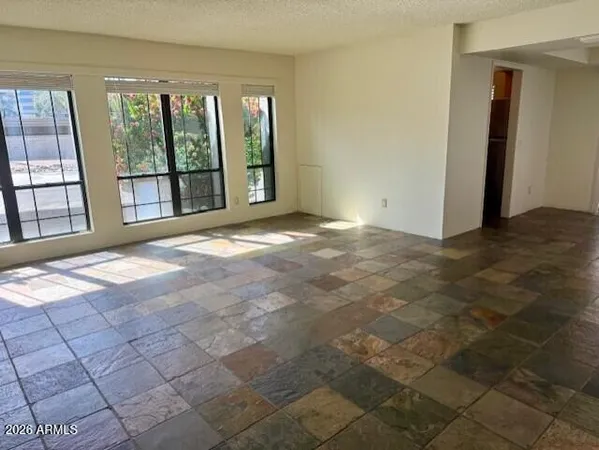 $1,575 | 5203 North 24th Street, Unit 102, Phoenix, AZ 85016