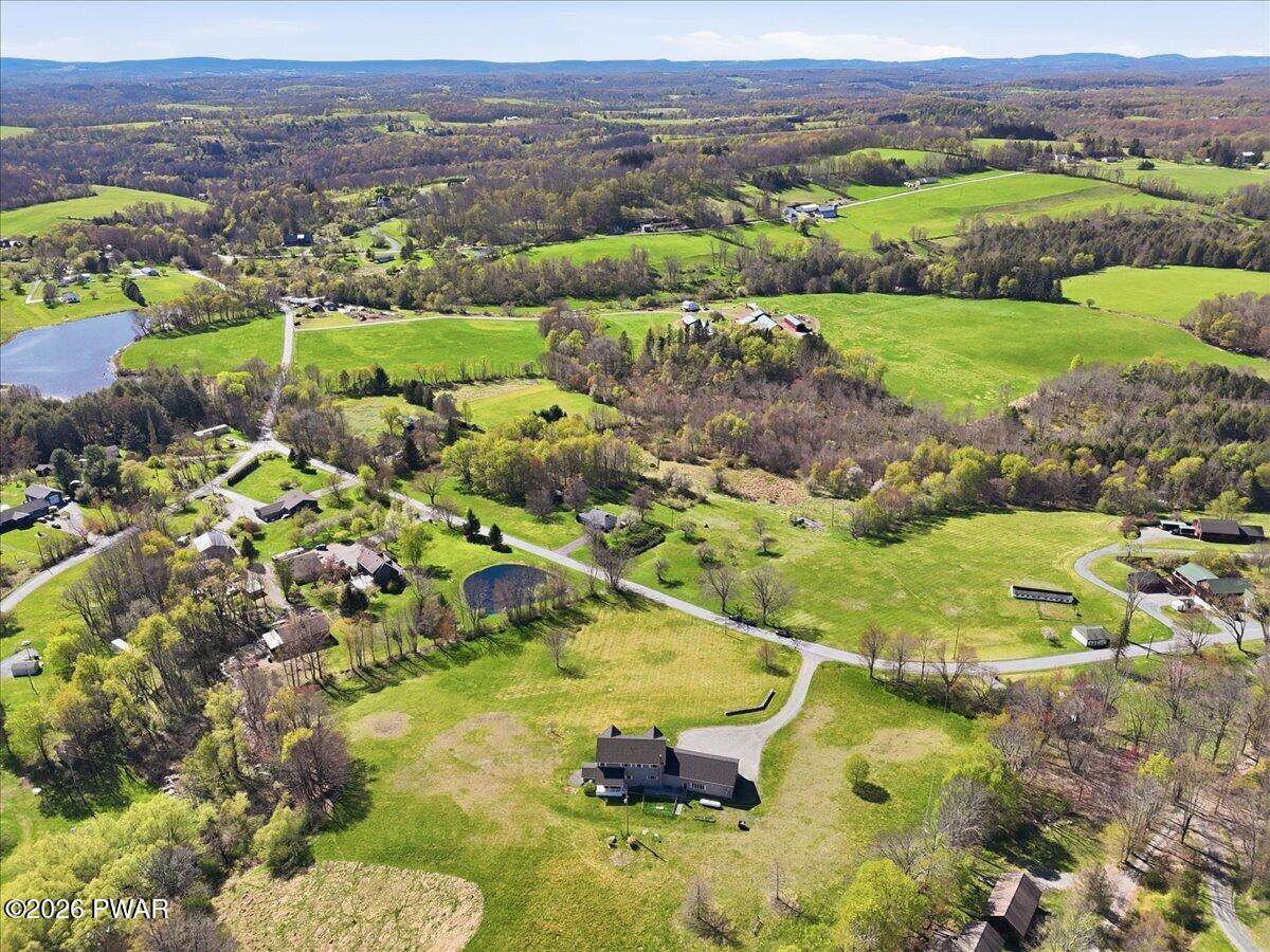 44 Slish Road Honesdale, PA 18431 - Photo 4 of 90