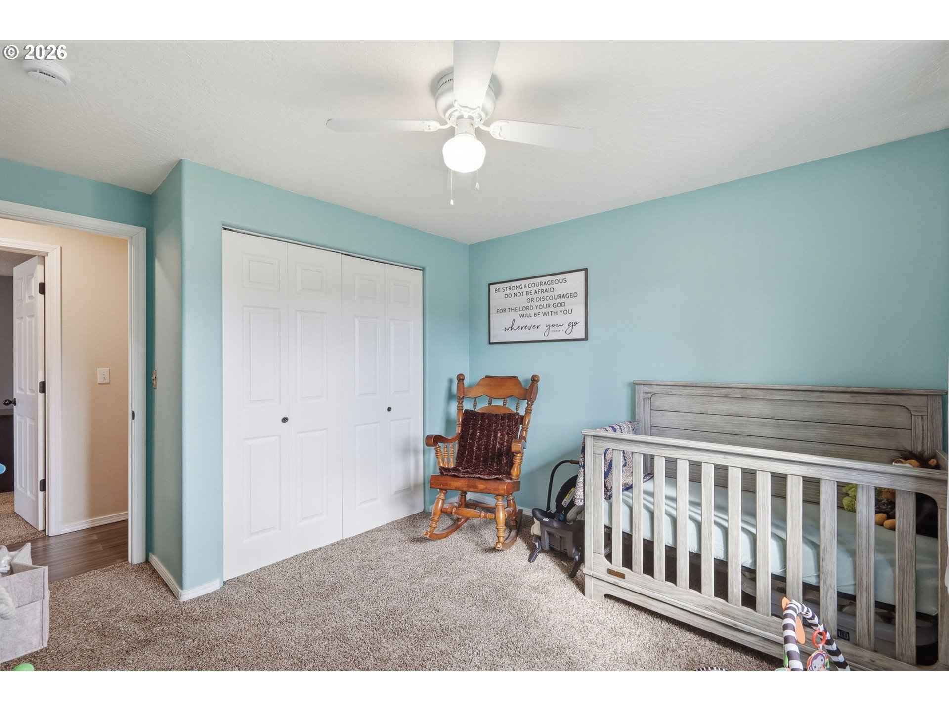 2075 Bryant Avenue Cottage Grove, OR 97424 - Photo 16 of 29 a view of a hallway with workspace