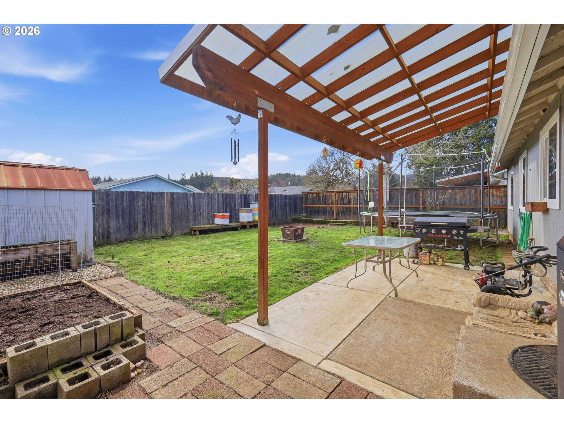 2075 Bryant Avenue Cottage Grove, OR 97424 - Photo 23 of 29 a view of yard with patio
