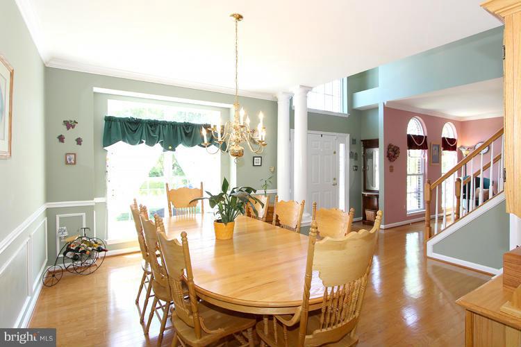 14207 Autumn Gold Road Boyds, MD 20841 - Photo 7 of 30 Dining Room