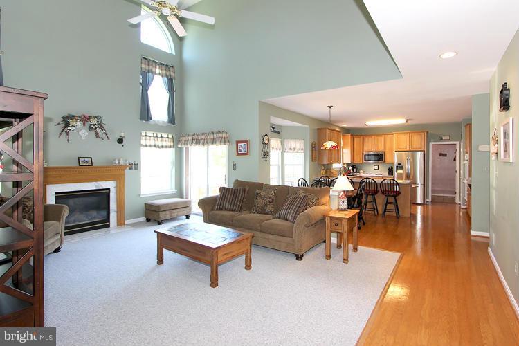 14207 Autumn Gold Road Boyds, MD 20841 - Photo 8 of 30 Family Room