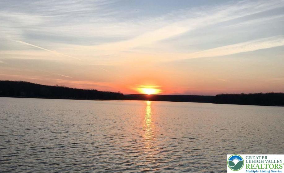 20 Pool Drive Jim Thorpe, PA 18229 - Photo 43 of 44 a view of an ocean