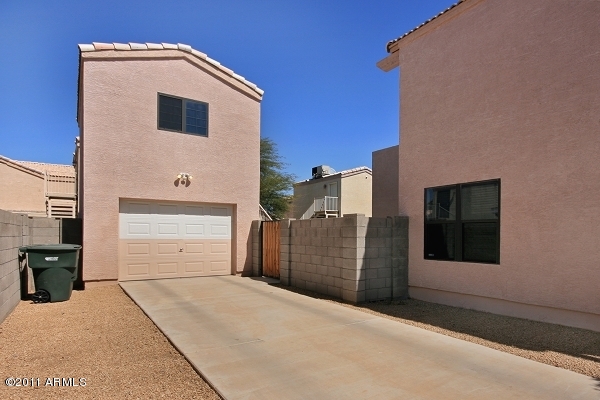 2730 East Cambridge Avenue Phoenix, AZ 85008 - Photo 16 of 22 Garage View 1
