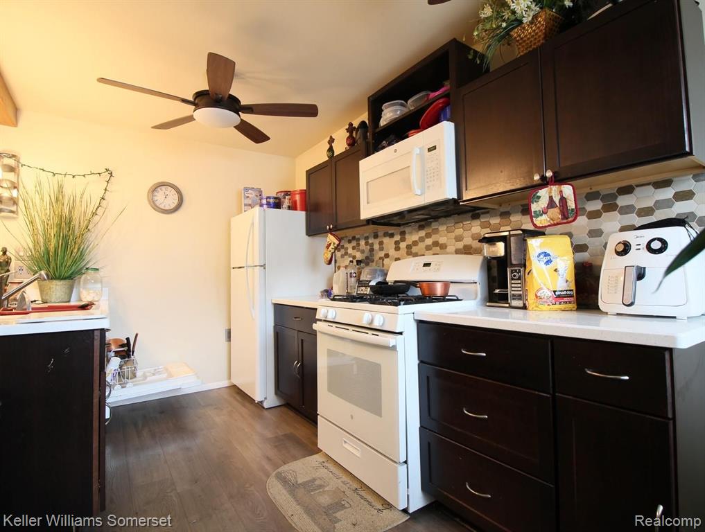 8401 18 18 Mile Road, Unit 126 Sterling Heights, MI 48313 - Photo 6 of 14