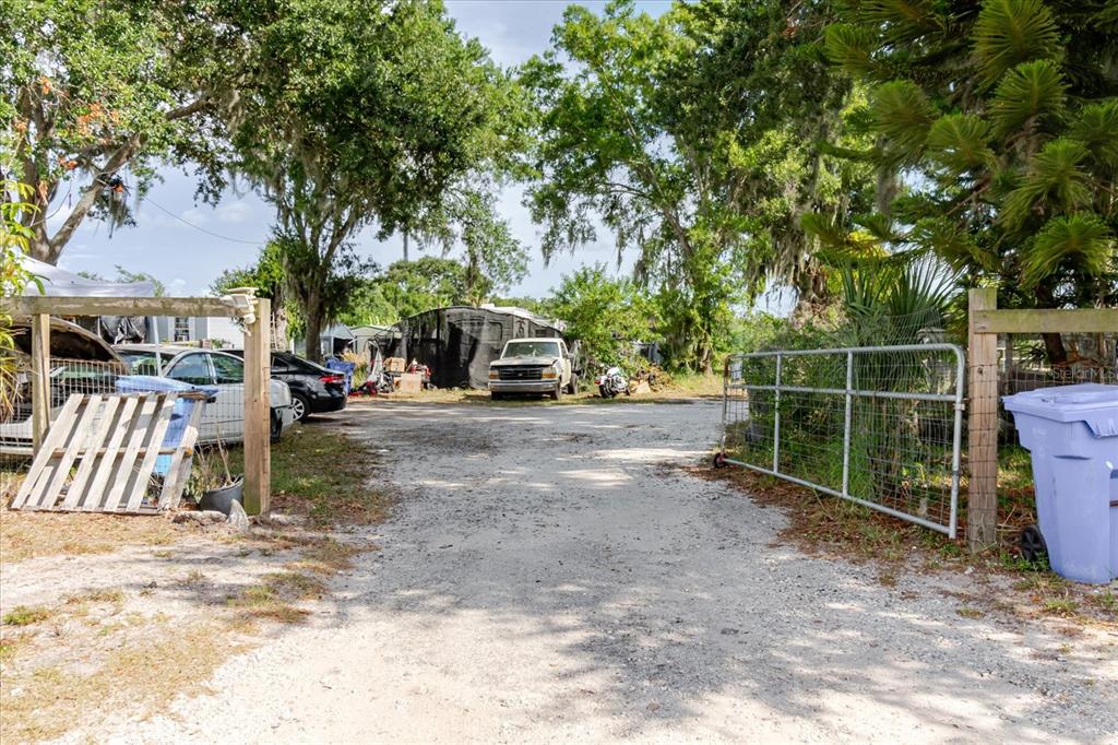 11109 Sumner Road Wimauma, FL 33598 - Photo 10 of 88