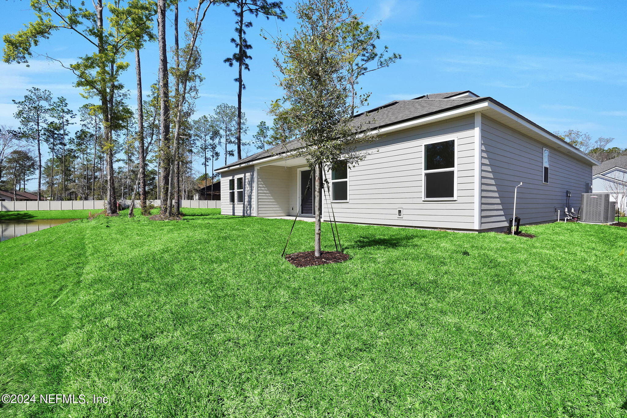 3782 Spring Garden Jacksonville, FL 32223 - Photo 5 of 51 back
