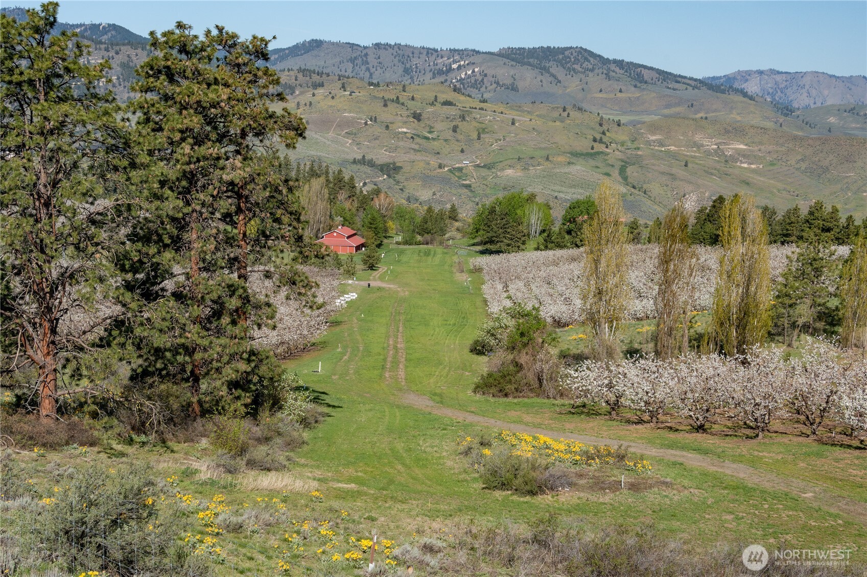 712 Moonlit Lane Wenatchee, WA 98801 - Photo 5 of 40