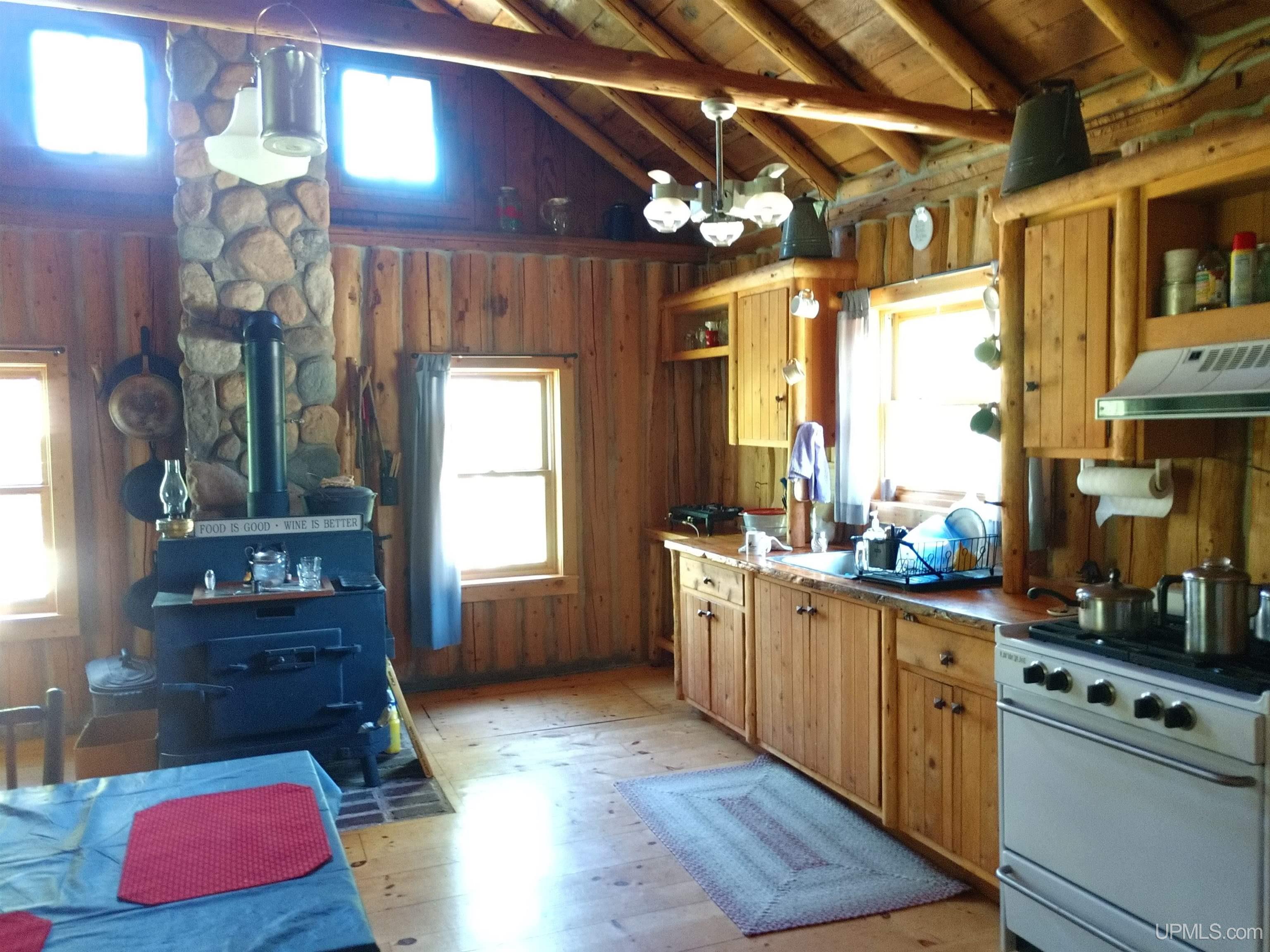 3612 Rd Stambaugh Mi 49935 Road Trout Creek, MI 49967 - Photo 11 of 27