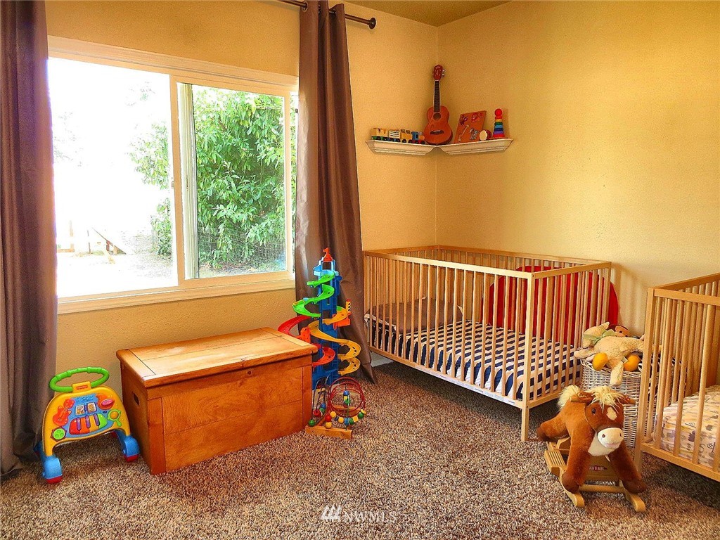 8406 John Dower Road Southwest Lakewood, WA 98499 - Photo 14 of 25 Gallery Image 14