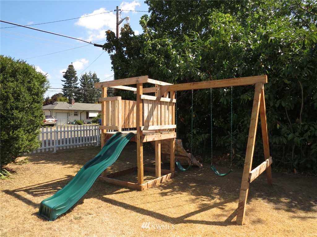 8406 John Dower Road Southwest Lakewood, WA 98499 - Photo 24 of 25 Gallery Image 24