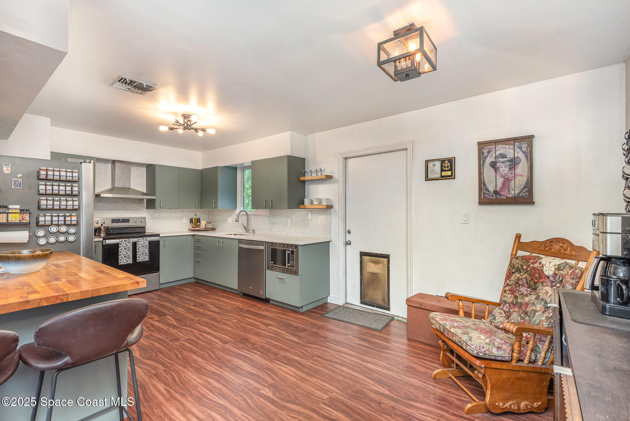 7310 Darien Road Cocoa, FL 32927 - Photo 8 of 25 Kitchen