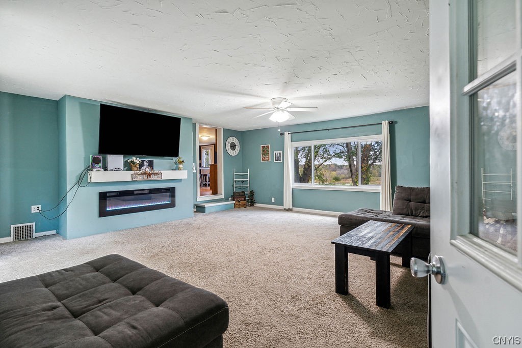 1920 County Rte 8 Granby, NY 13069 - Photo 4 of 32