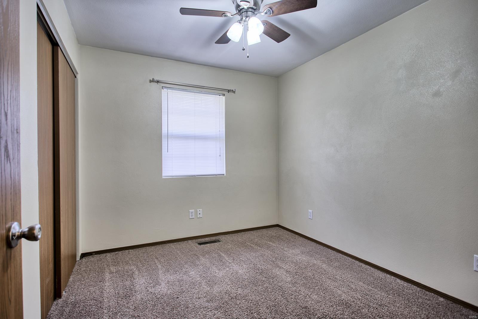 415 Riggin Road Troy, IL 62294 - Photo 10 of 23