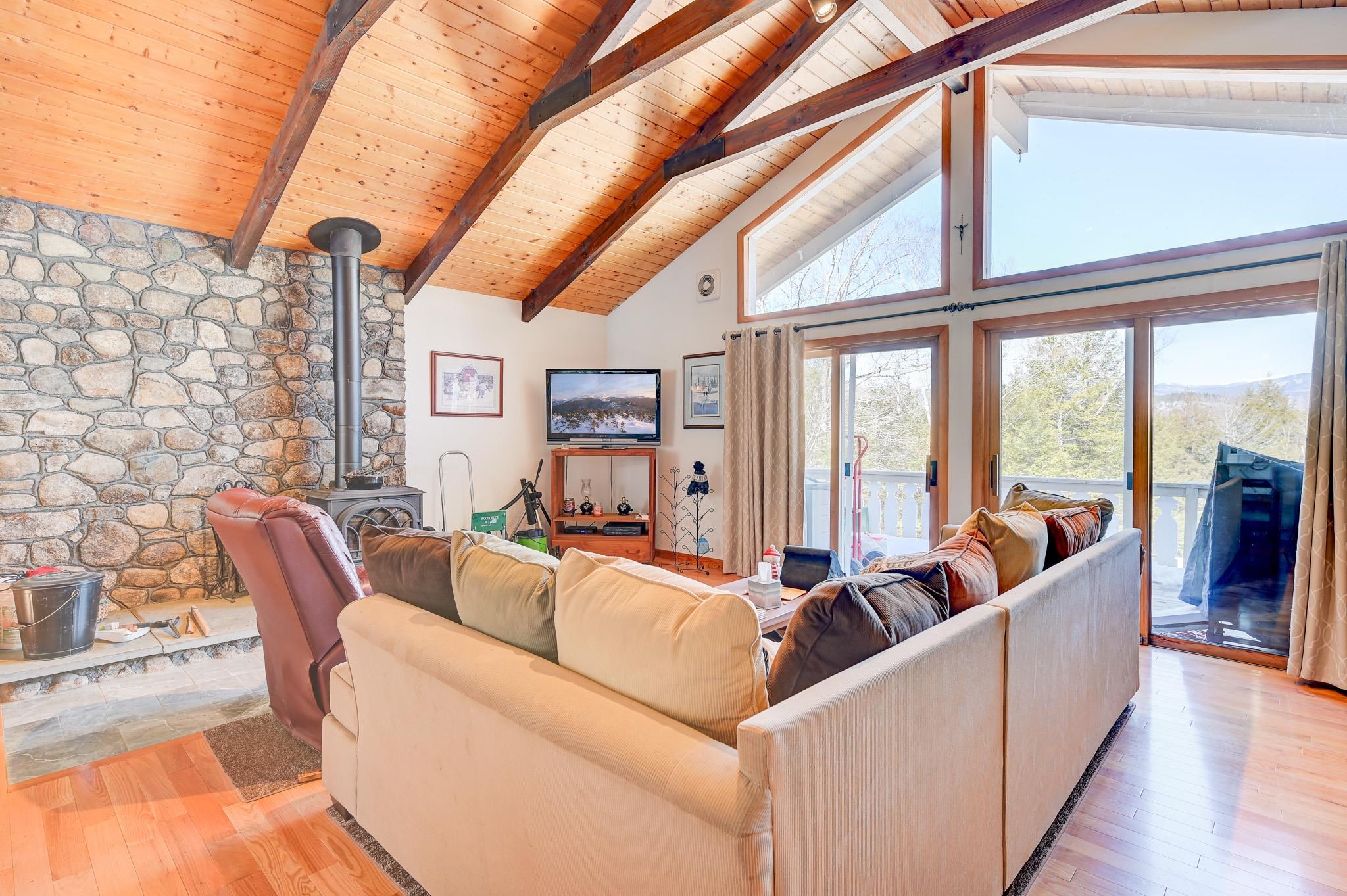 19 Munchen Place Intervale, NH 03845 - Photo 4 of 37