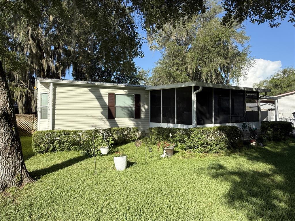 8634 Treasure Island Road Leesburg, FL 34788 - Photo 4 of 17