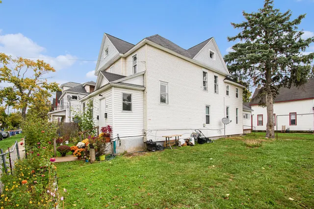 $329,000 | 429 Laurel Street Southwest, Grand Rapids, MI 49503