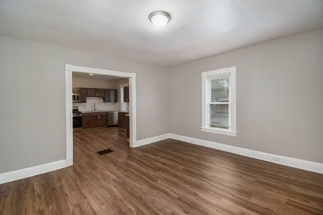 $329,000 | 429 Laurel Street Southwest, Grand Rapids, MI 49503