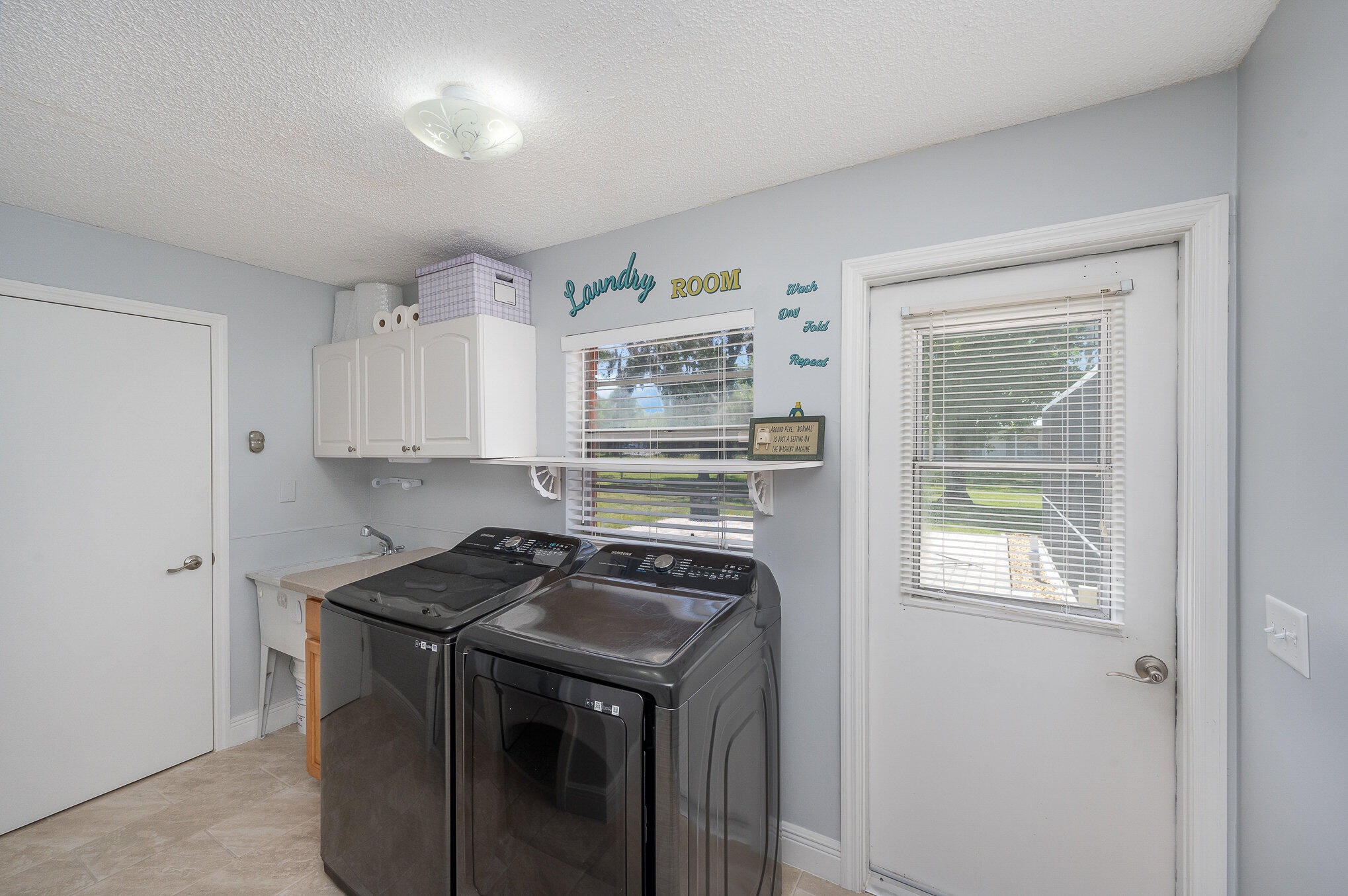 2800 Turtle Mound Road Melbourne, FL 32934 - Photo 26 of 52 Laundry Room