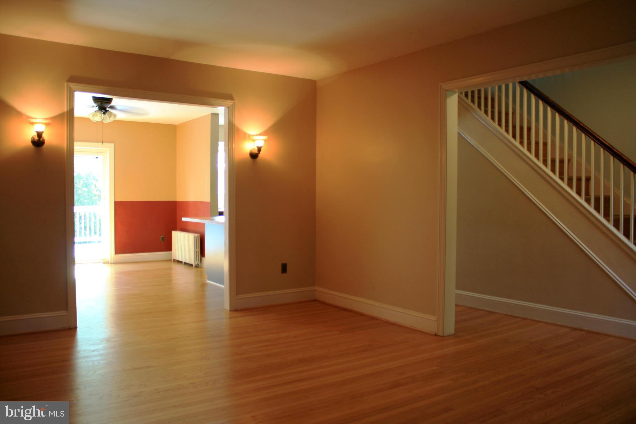 3713 Kimble Road Baltimore, MD 21218 - Photo 4 of 30 Living Room