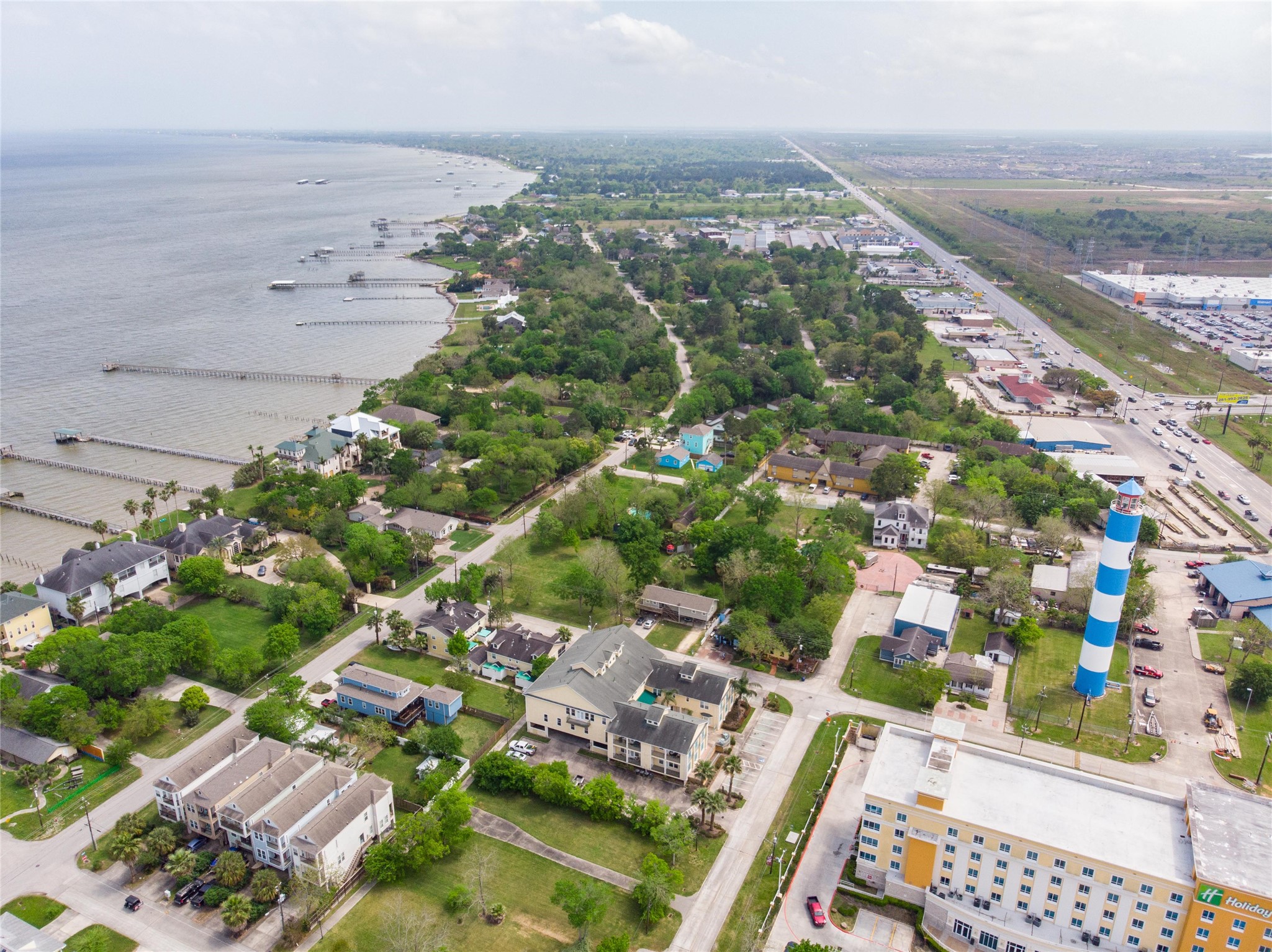 811 Bradford Avenue, Unit 5B Kemah, TX 77565 - Photo 2 of 22 an aerial view of multiple house