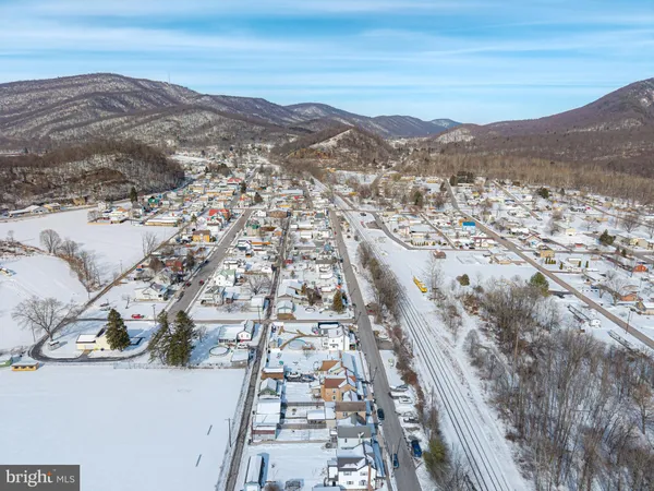 a picture of city view