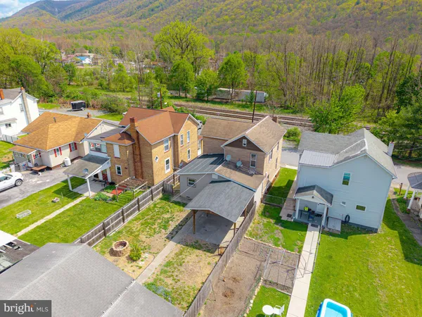 $140,000 | 2957 2nd Avenue, Hyndman, PA 15545