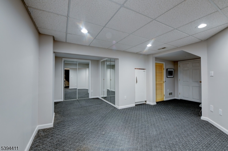 3702 Park Place Springfield, NJ 07081 - Photo 20 of 25