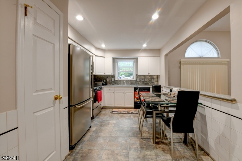 3702 Park Place Springfield, NJ 07081 - Photo 7 of 25