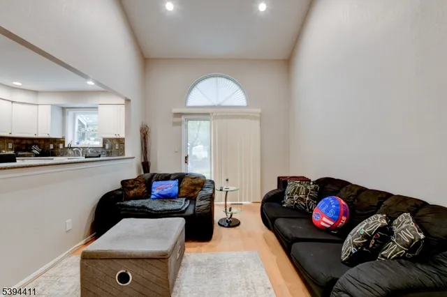 $610,000 | 3702 Park Place, Springfield, NJ 07081