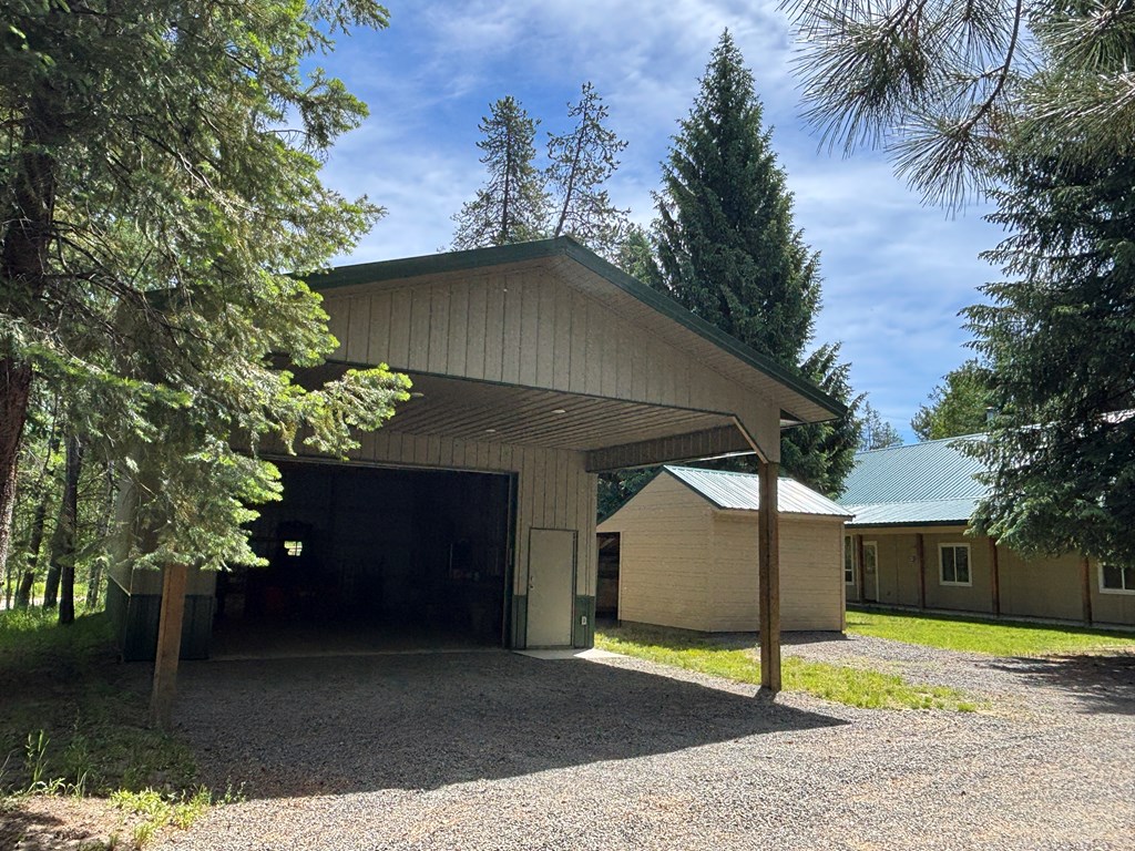 32 Shay Road Cascade, ID 83611 - Photo 38 of 40 Carport and shop