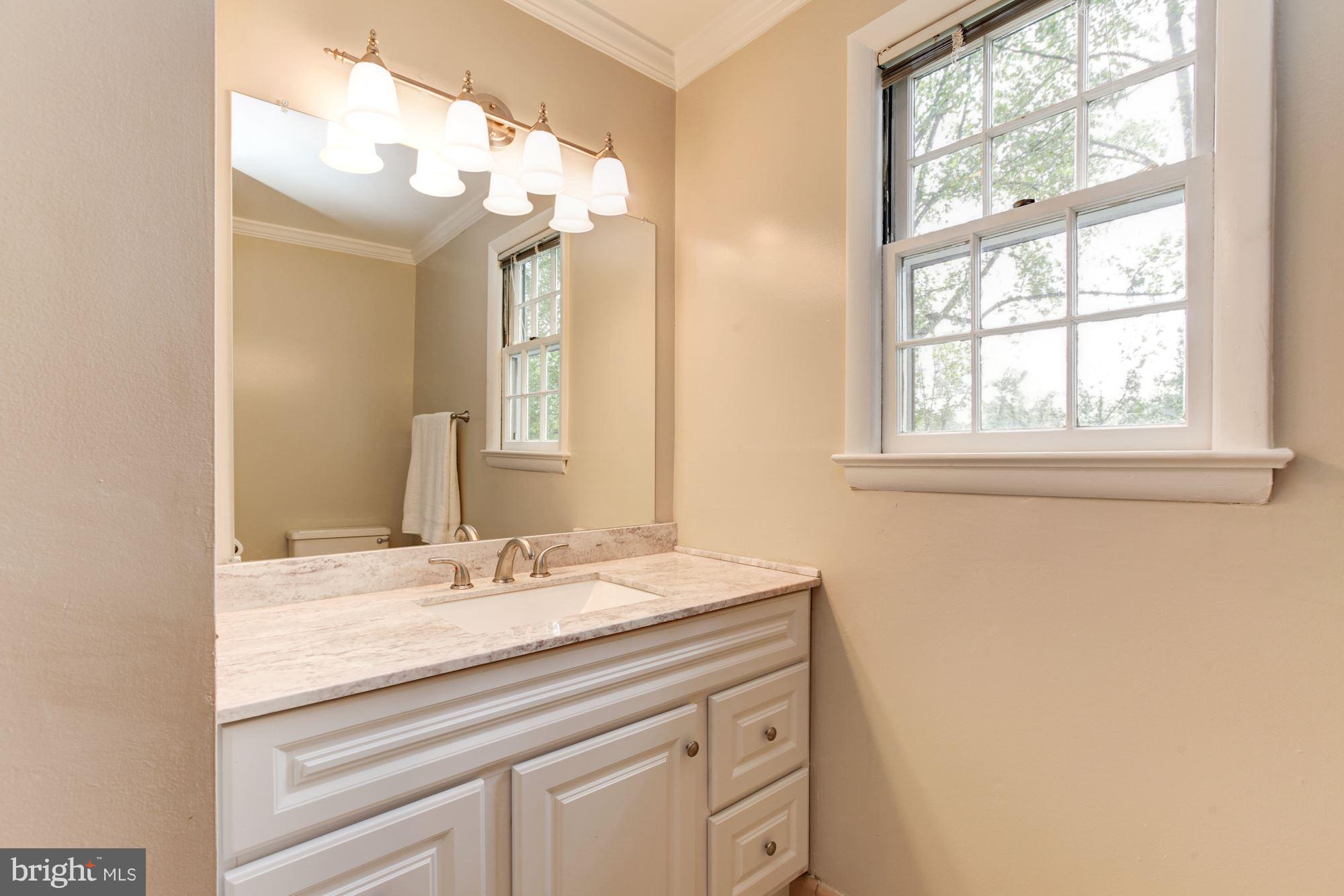 6216 Plainview Road Bethesda, MD 20817 - Photo 17 of 26 Second Level Hall Bath
