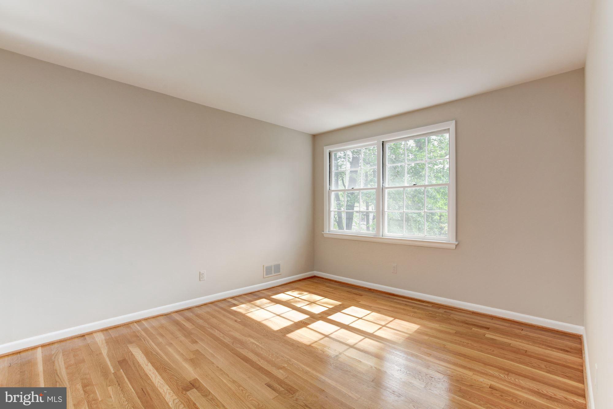 6216 Plainview Road Bethesda, MD 20817 - Photo 18 of 26 Fourth Bedroom