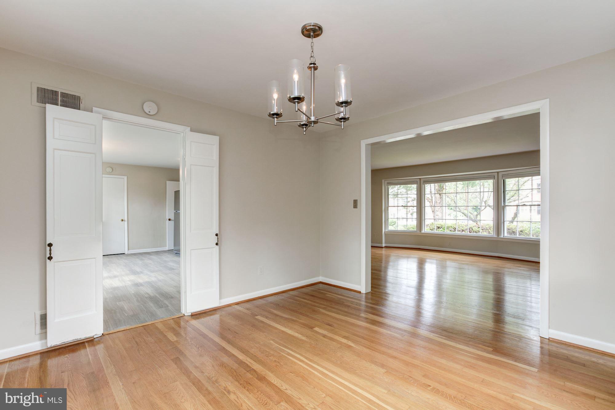 6216 Plainview Road Bethesda, MD 20817 - Photo 6 of 26 Dining Room