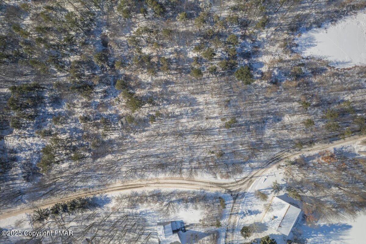 7237 Clover Road Long Pond, PA 18334 - Photo 5 of 7