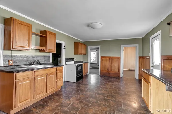$124,900 | 210 Young Street, Tonawanda, NY 14150