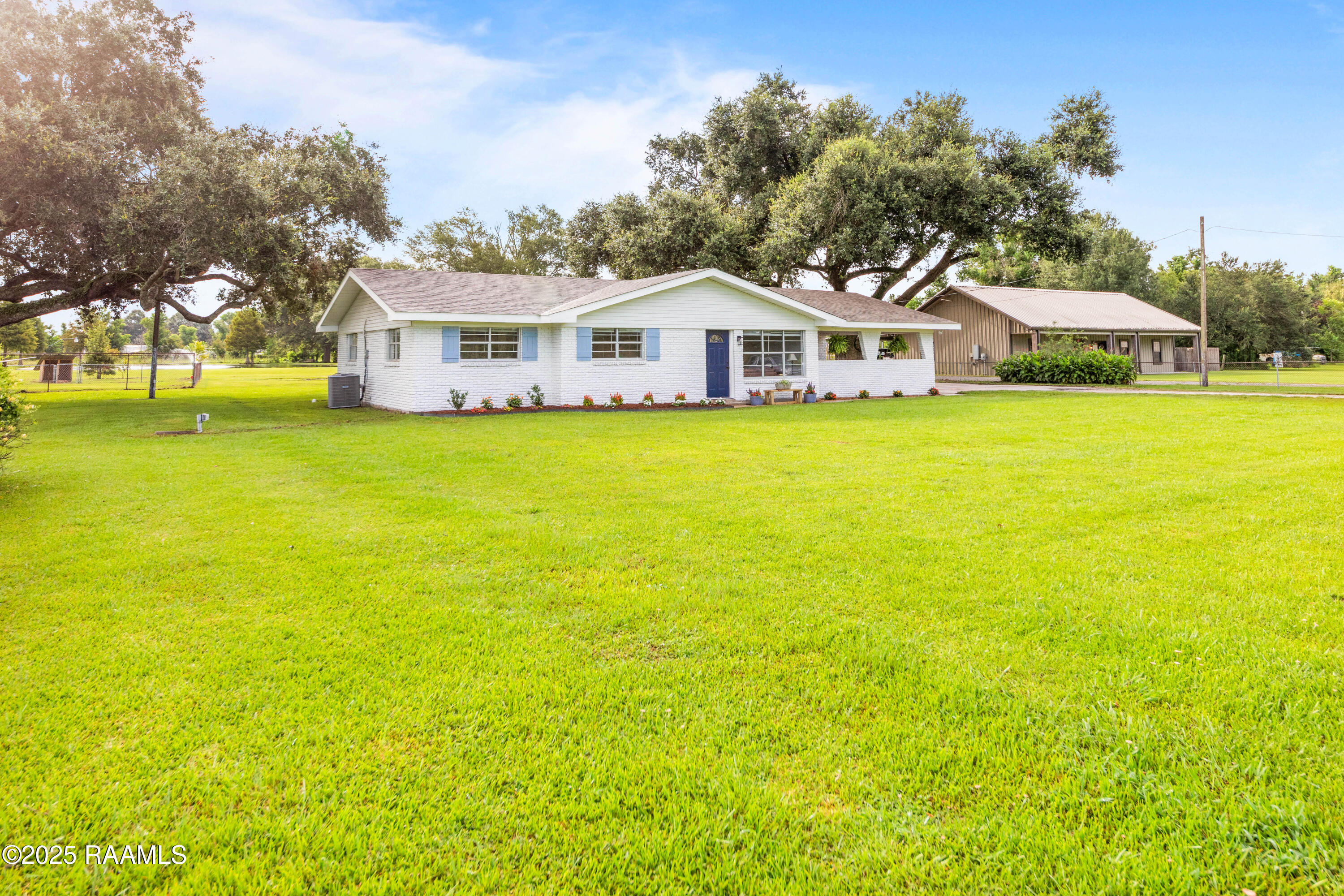 410 Cankton Road Carencro, LA 70520 - Photo 4 of 38 410 Cankton-3