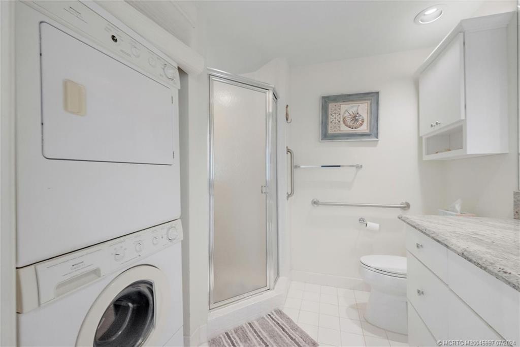 221 Northeast Plantation Road, Unit 406 Stuart, FL 34996 - Photo 37 of 49 Gallery Image 37