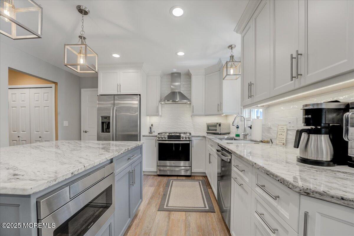 9 Hawk Court Howell, NJ 07731 - Photo 15 of 29 15-Kitchen