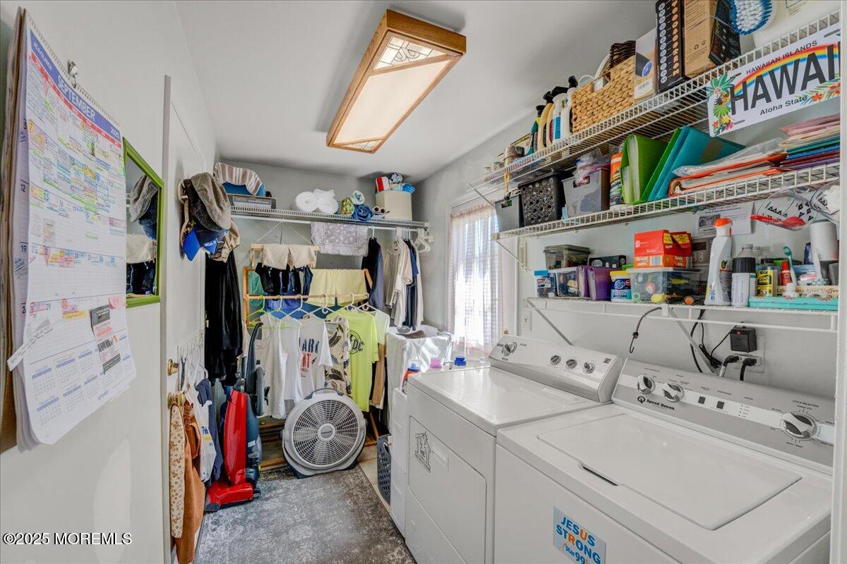 9 Hawk Court Howell, NJ 07731 - Photo 17 of 29 17-Laundry