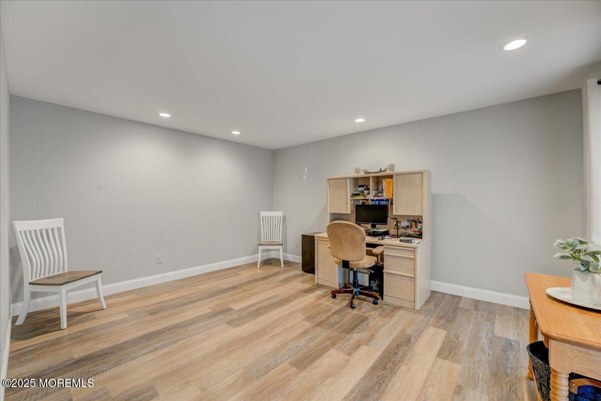 9 Hawk Court Howell, NJ 07731 - Photo 6 of 29 06-Family Room