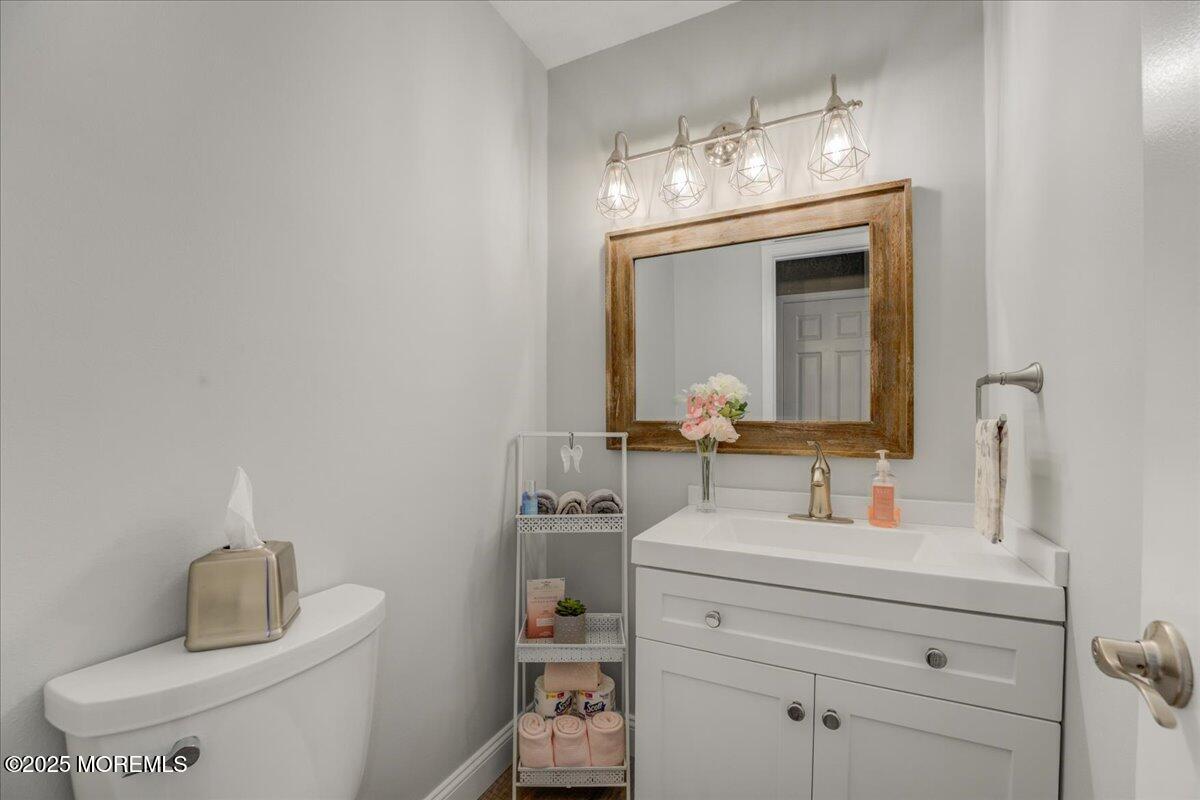 9 Hawk Court Howell, NJ 07731 - Photo 8 of 29 08-Bathroom