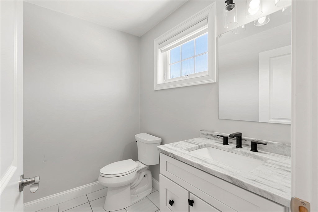 24 Townsend Road Shirley, MA 01464 - Photo 13 of 40